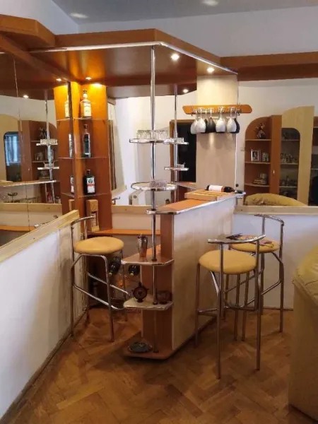 Particular. vand apartament 4 camere decomandat - Imaginea 2