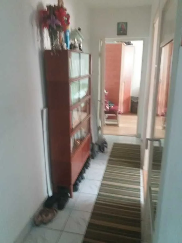ap 3 camere cf3 etaj 1/ 4 str Crizantemelor  sector 5 Cash - Imaginea 3