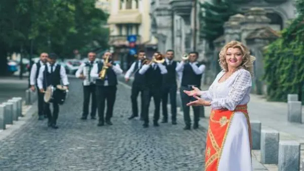 Muzica Pentru Nunta Ta 2021- 2022 - Formatia Simona Tone - Imaginea 5