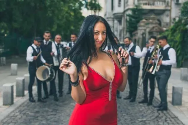 Muzica Pentru Nunta Ta 2021- 2022 - Formatia Simona Tone - Imaginea 7