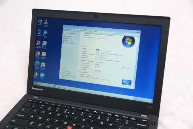 Laptop ultrausor Lenovo X240 thinkpad i5 ssd120GB 8GB RAM - Imaginea 2