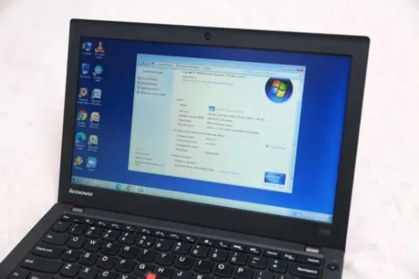 Laptop ultrausor Lenovo X240 thinkpad i5 ssd120GB 8GB RAM - Imaginea 2