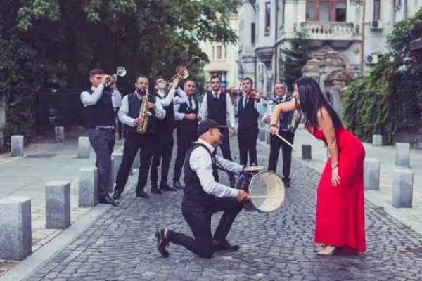 Muzica Pentru Nunta Ta 2021- 2022 - Formatia Simona Tone - Imaginea 8