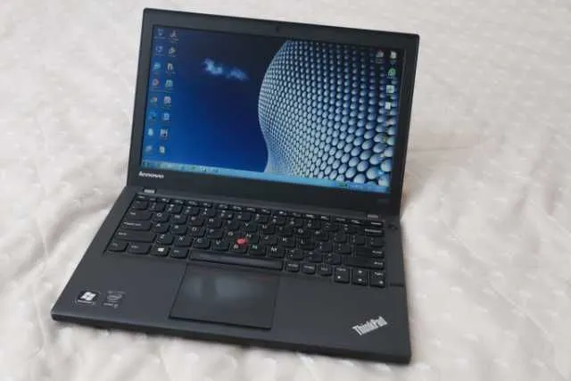 Laptop ultrausor Lenovo X240 thinkpad i5 ssd120GB 8GB RAM - Imaginea 3