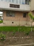 Apartament 3 camere in Targu Ocna, ultra- central, ideal pentru spatiu comercial - Miniatura 1