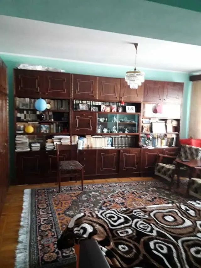 Oferim spre vanzare un apartament cochet si comod cu 2 camere - Imaginea 3