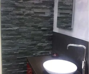 piatra decorativa gri medias