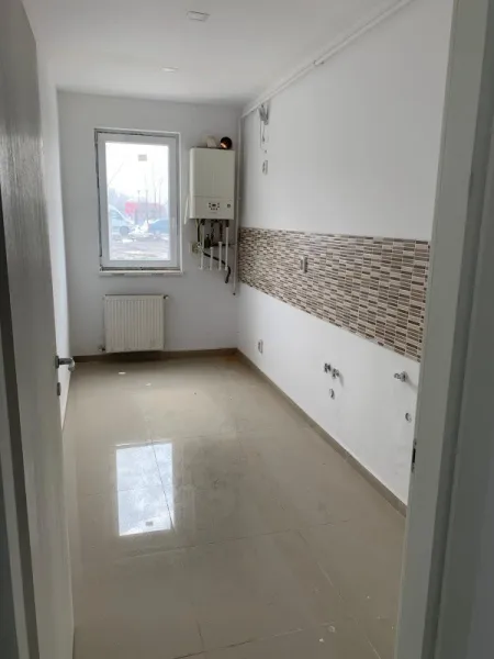 Garsoniera de vanzare, etaj p/ 7, parter inalt, 32mp, 27500EUR cash. - Imaginea 3