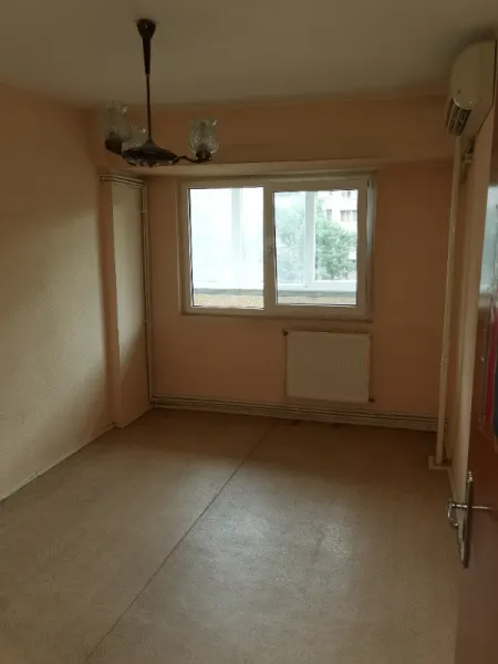vand apartament 3 camere decomandat 85mp suprafata totala, balcon 16mp - Imaginea 7