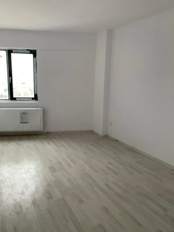 Apartament studio 2 camere - 46 mpu - 44000 euro - Imaginea 1