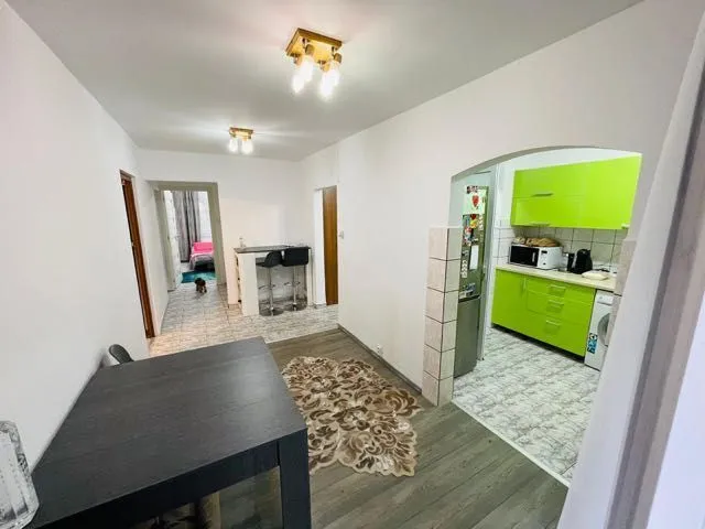Apartament 4 camere - Imaginea 9