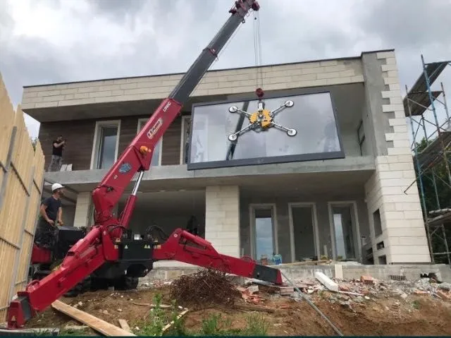 Inchiriere stivuitor 3, 5- 7 t si macara spider - Imaginea 5
