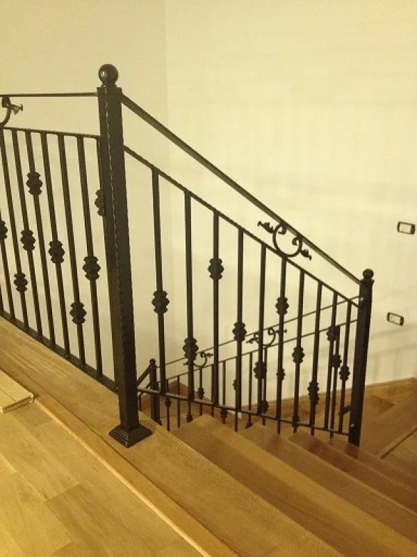 Balustrade interioare si exterioare / Balcoane / Porti& Garduri / Scari Fier Forjat Finisaje Premium - Imaginea 3