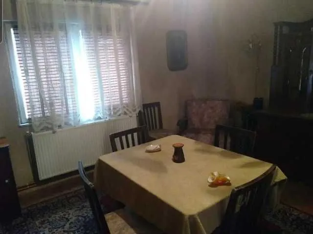 Casa de vanzare Ploiesti 3 camere ( direct proprietar) zona Mall AFI, liceu Caragiale - Imaginea 4