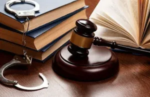 Avocat specializat pe drept penal.