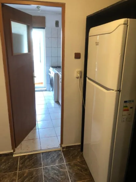 Inchiriez Apartament 2 Camere Teiul Doamnei - Imaginea 5