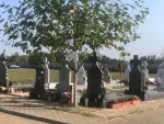 Locuri de veci - NOUL Cimitir Eparhial Sfantul Nicolae- Straulesti - Miniatura 3