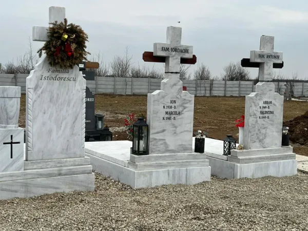 Locuri de veci - NOUL Cimitir Eparhial Sfantul Nicolae- Straulesti - Imaginea 6