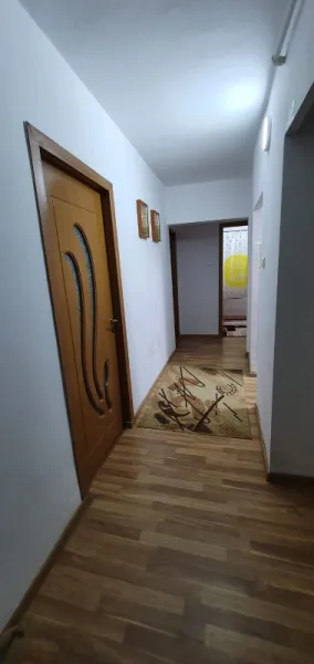 Apartament de vanzare - Imaginea 1