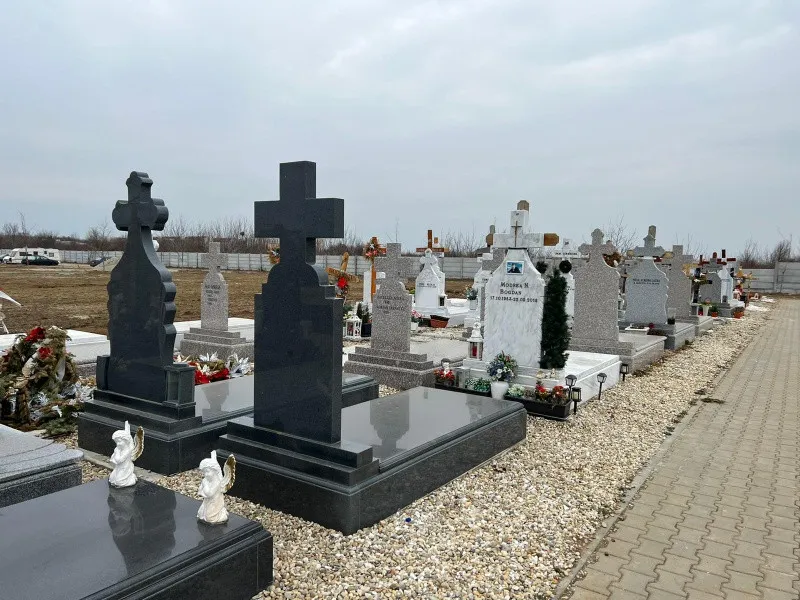 Locuri de veci - NOUL Cimitir Eparhial Sfantul Nicolae- Straulesti - Imaginea 10