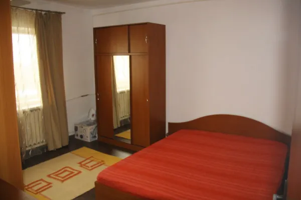 De inchiriat apartament 4 camere Eroii Revolutiei Sura Mare Bucuresti - Imaginea 5