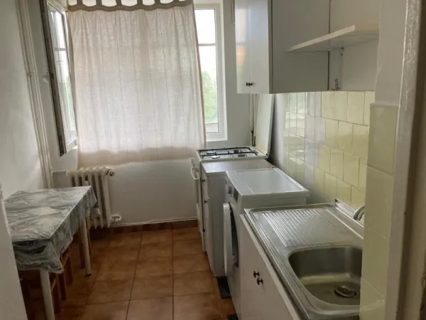 Vand apartament doua camere Alexandru Obregia - Imaginea 3