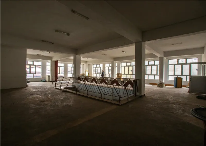 Cladire in Vatra Dornei - 450 m2 ( parter, etaj, mansarda) - Imaginea 6