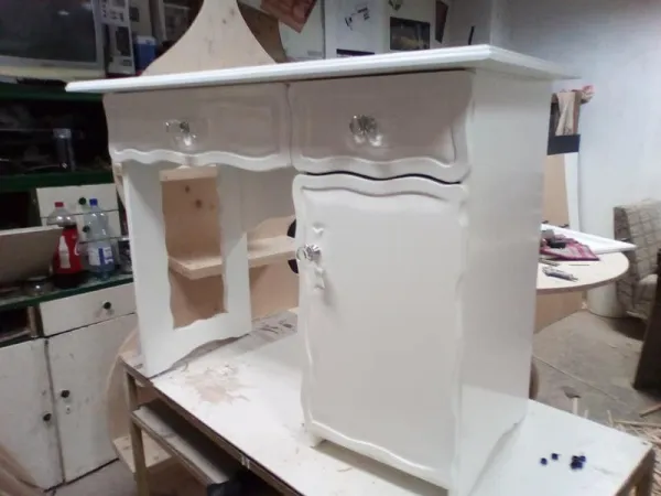 Executam mobilier din lemn masiv si pal/ mdf  sau reconditionari mobilier - Imaginea 5