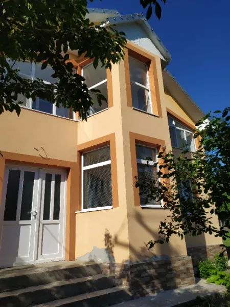 Vand casa + teren intravilan comuna Serbanesti - Imaginea 7