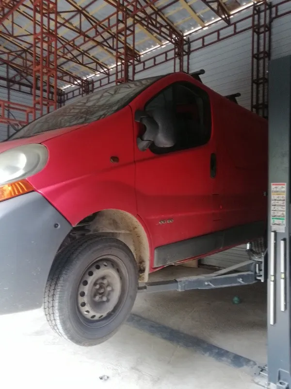 Ofer spre inchiriere spatiu pretabil atelier ( service) auto - Imaginea 4