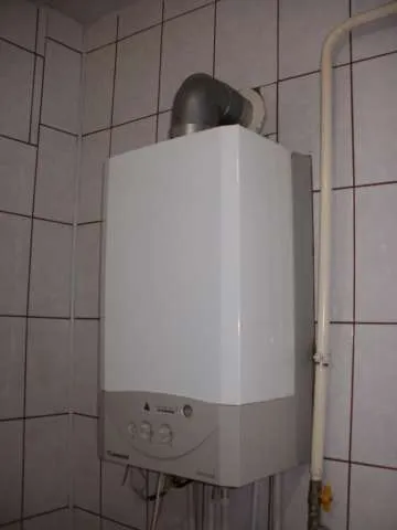 Apartament 3 camere decomandat, Vaslui - Imaginea 2
