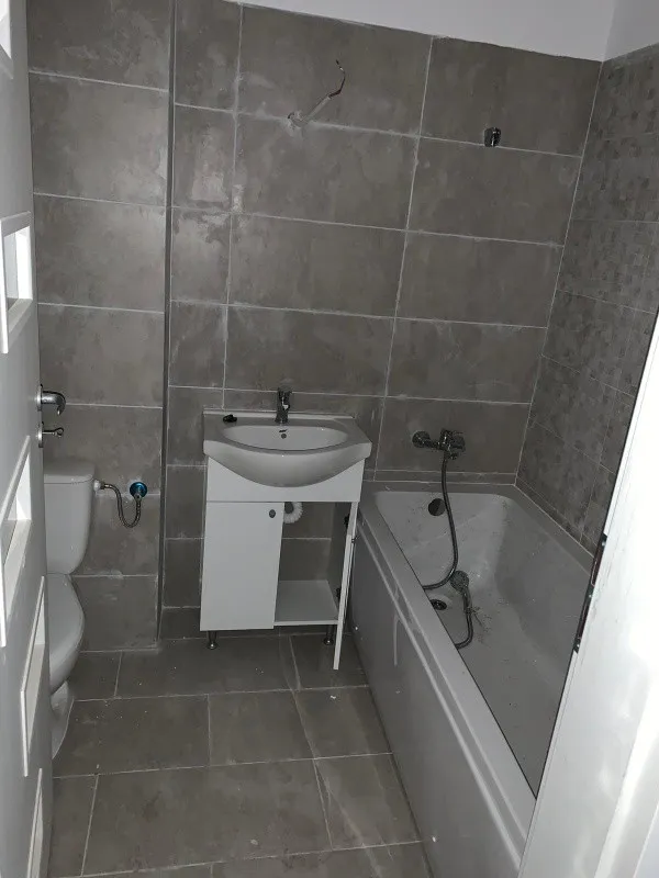 Garsoniera de vanzare, etaj 5/ 6, 32mp, 29000EUR. - Imaginea 2