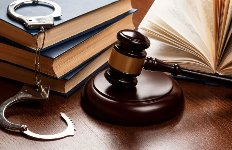 Avocat specializat pe drept penal. - Imaginea 1