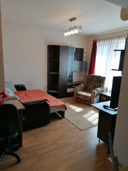 Dau in chirie apartament cu 1 camera in catr. Zorilor, str. Sighisoarei - Imaginea 1