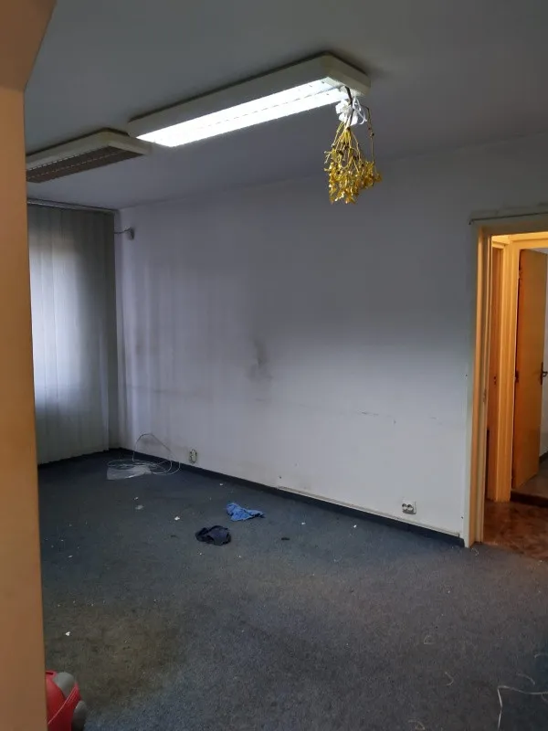 Vand 4 camere Rahova Margeanului  83. 000 euro - Imaginea 5