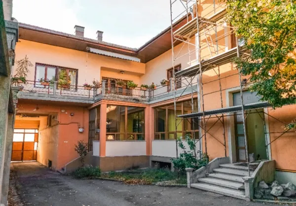 spatiu comercial centru 422mp suprafata utila - Imaginea 1