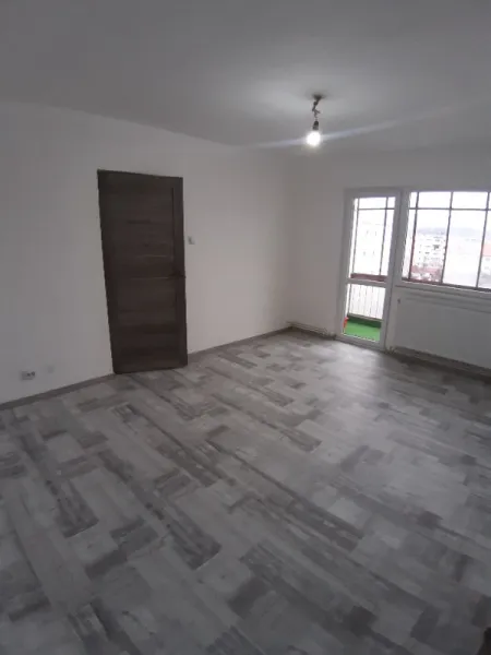 Vand apartament - Imaginea 3