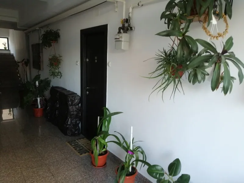 Inchiriez Apartament 2 camere bloc nou City Mall Soveja - Imaginea 12