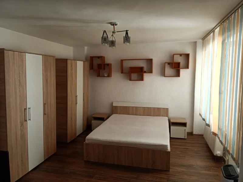 Garsoniera de inchiriat - Imaginea 8