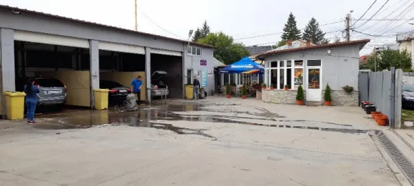 Hale industriale, pentru servicii, depozite comerciale in Tecuci - Imaginea 1