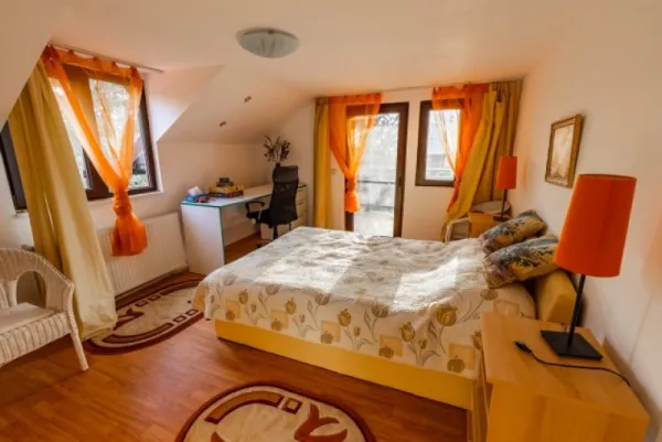 Vila S+ P+ M, 5 camere, Stefesti zona Slanic Prahova 130. 000 euro - Imaginea 10
