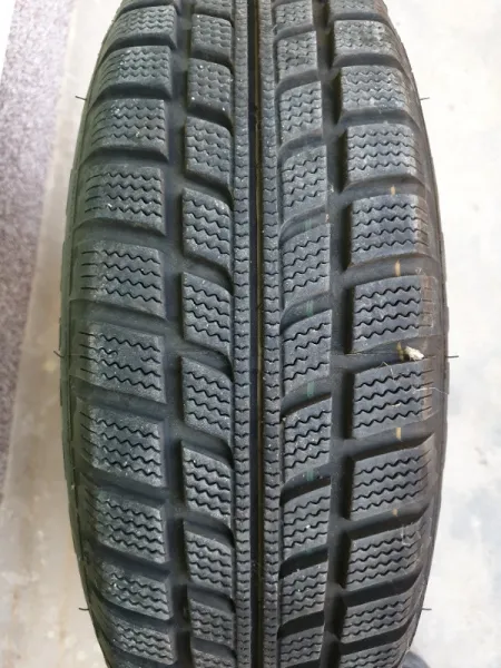 and 4 x jante tabla + 4 x anvelope iarna 175 / 70 R 13 second hand - Cielo / Opel - Imaginea 1
