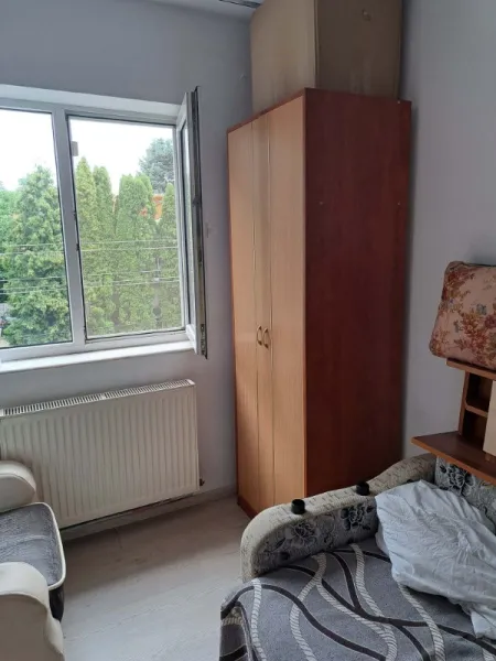 APARTAMENT 3 CAMERE SIMERIA - Imaginea 3