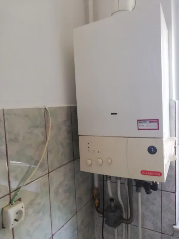 APARTAMENT 3 CAMERE SIMERIA - Imaginea 9