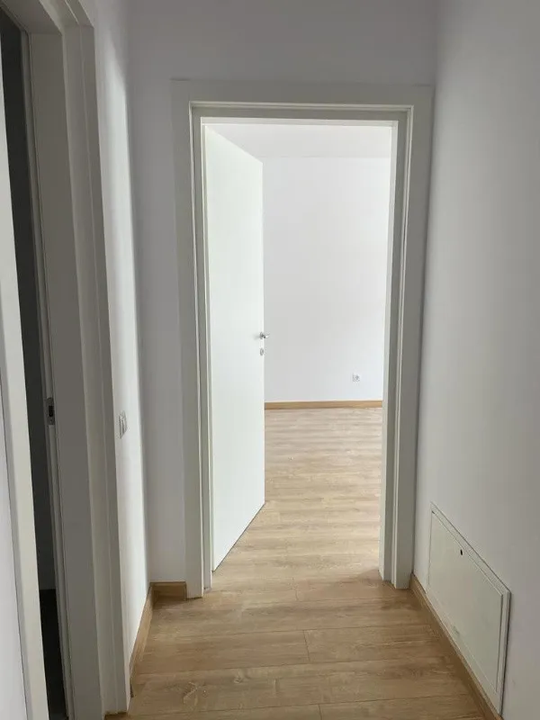 Dezvoltator vinde apartament cu 3 camere la cheie in Ploiesti. - Imaginea 3
