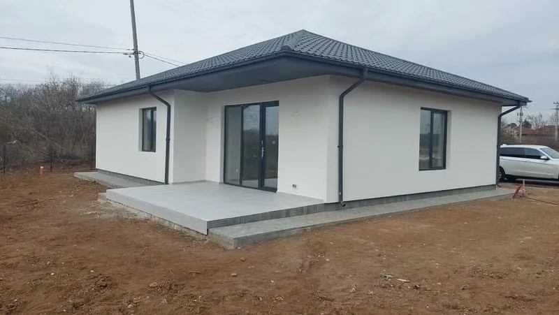 Reparatii acoperisuri montaj tigla metalica - Imaginea 1