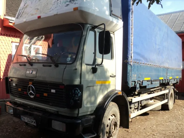 Vand MERCEDES BENAZ 17 tone camion, platforma, prelata sau pt apicol stupi, stare f buna - Imaginea 3