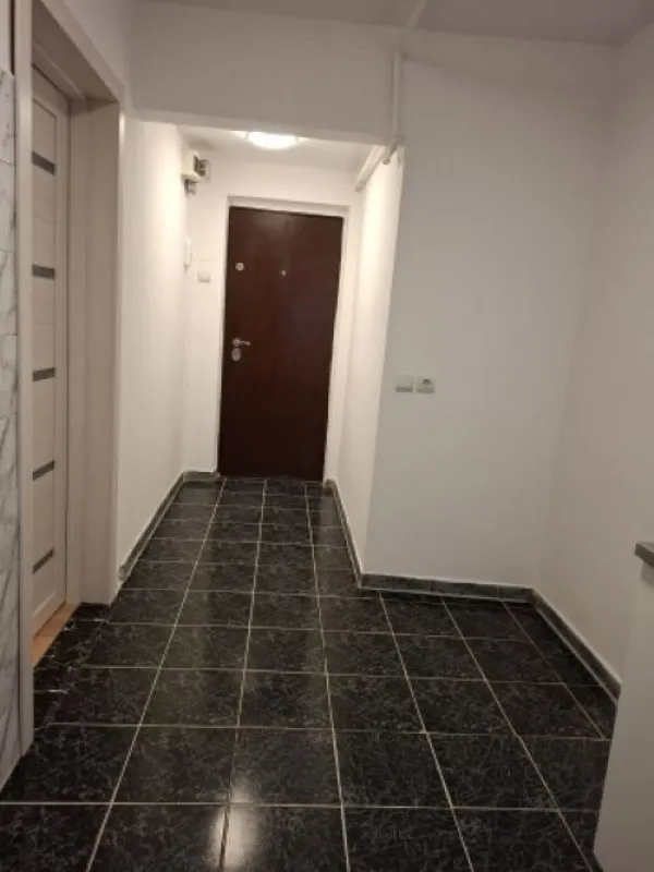 Apartament 2 camere, semidecomandat, 50mp, Berceni, Piata Sudului, 78. 500euro - Imaginea 3
