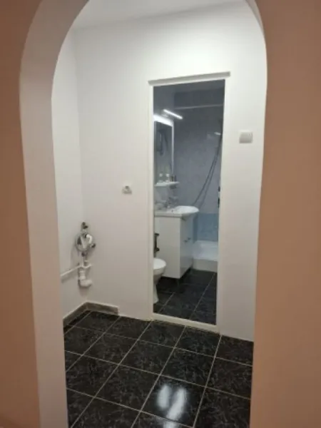 Apartament 2 camere, semidecomandat, 50mp, Berceni, Piata Sudului, 78. 500euro - Imaginea 5