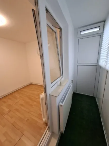 Apartament 2 camere, semidecomandat, 50mp, Berceni, Piata Sudului, 78. 500euro - Imaginea 9
